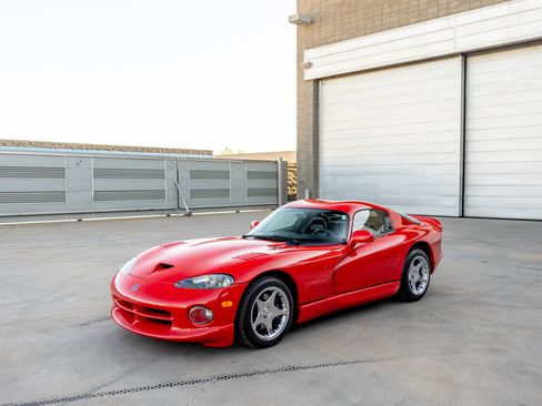 Used 1997 Dodge Viper GTS RWD image 22