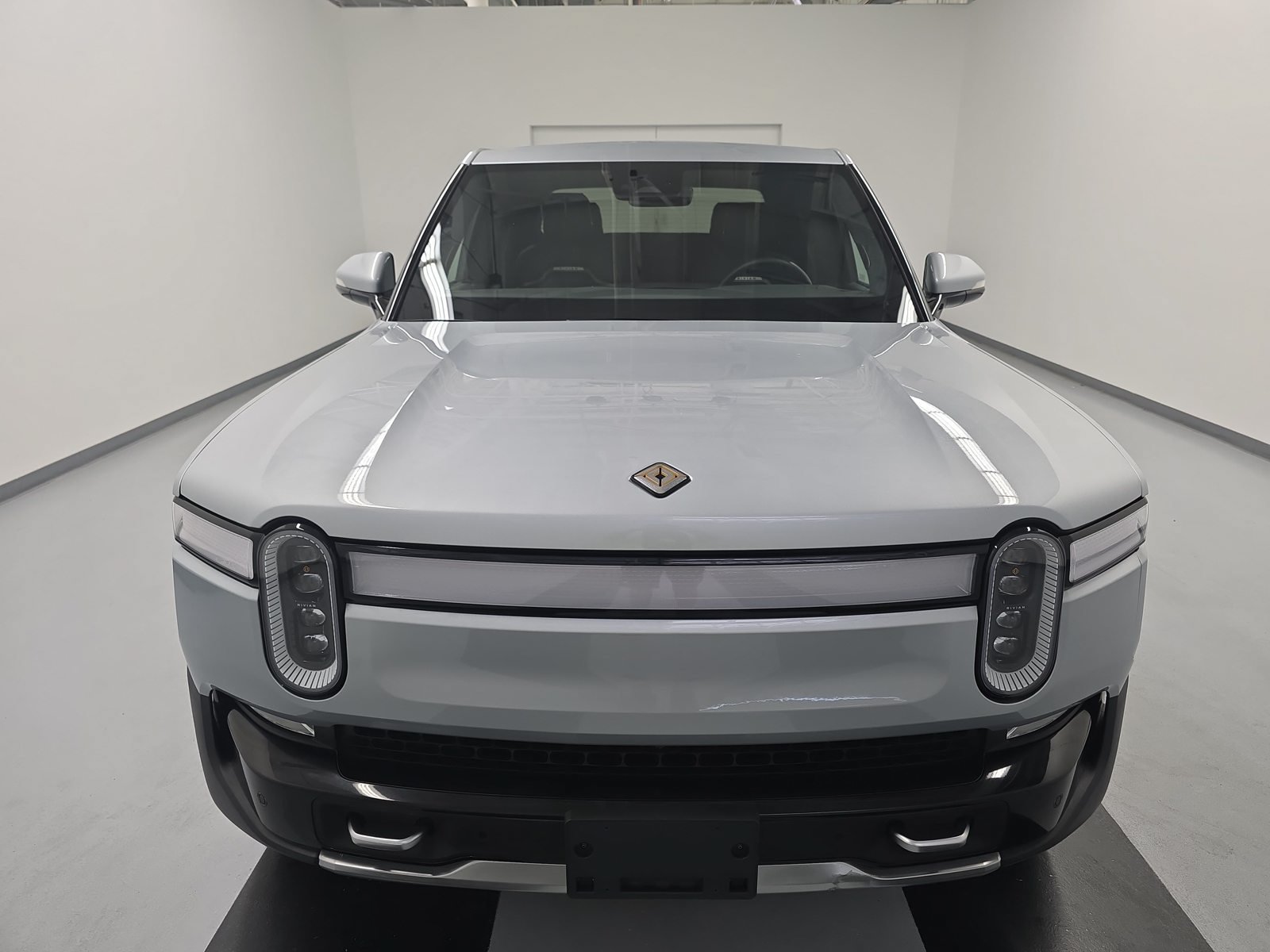 Used 2022 Rivian R1T Adventure AWD/4WD image 8