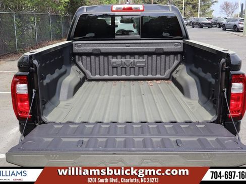 New 2026 GMC Canyon Denali w/ LPO, Denali Black Edition AWD/4WD image 8