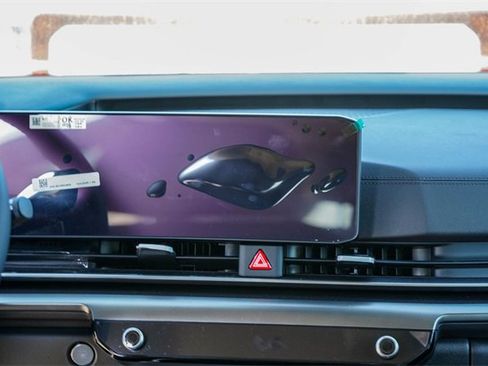 New 2025 Kia Carnival SX w/ SX Dark Edition Package image 31