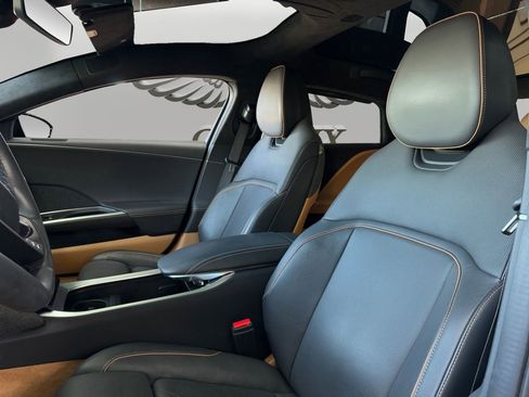 Used 2024 Lucid Air Touring image 9