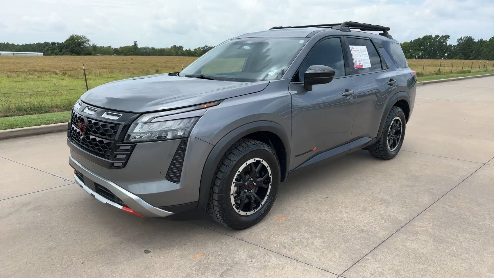 Used 2026 Nissan Pathfinder Rock Creek AWD/4WD image 4