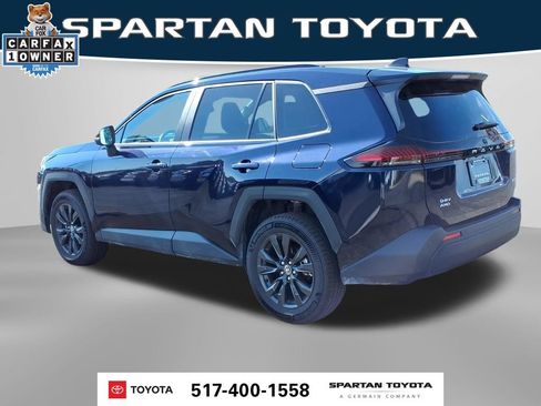 Used 2026 Toyota RAV4 XLE Premium AWD/4WD image 10