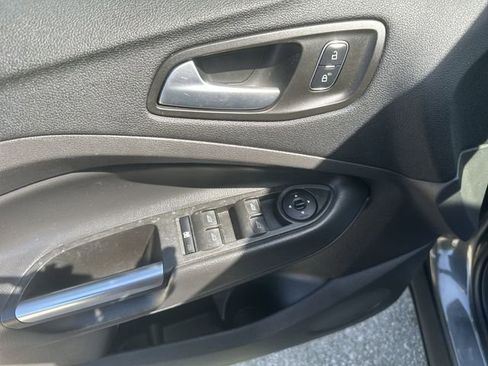 Used 2018 Ford Escape SEL w/ Ford Safe & Smart Package AWD/4WD image 26