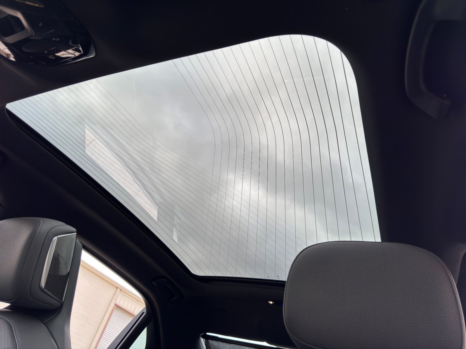 Used 2023 BMW 740i RWD image 12