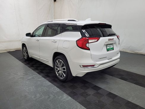 Used 2022 GMC Terrain Denali w/ LPO, Floor Liner Package AWD/4WD image 5