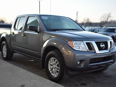 Used 2020 Nissan Frontier SV image 7