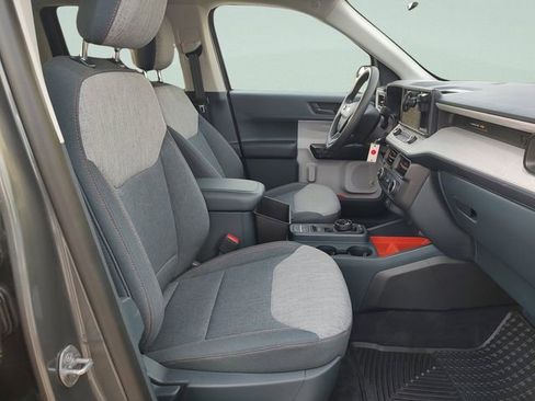 Used 2024 Ford Maverick XLT image 28