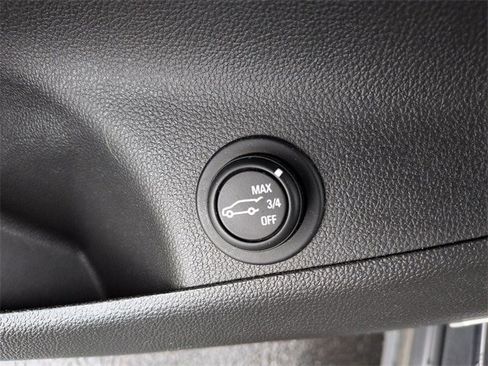 Used 2018 Buick Envision Premium w/ Driver Confidence Package image 19