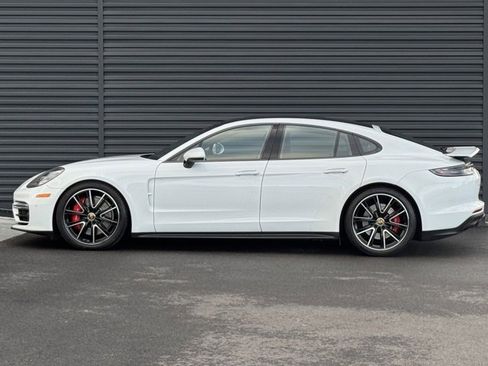 Certified 2023 Porsche Panamera GTS image 2