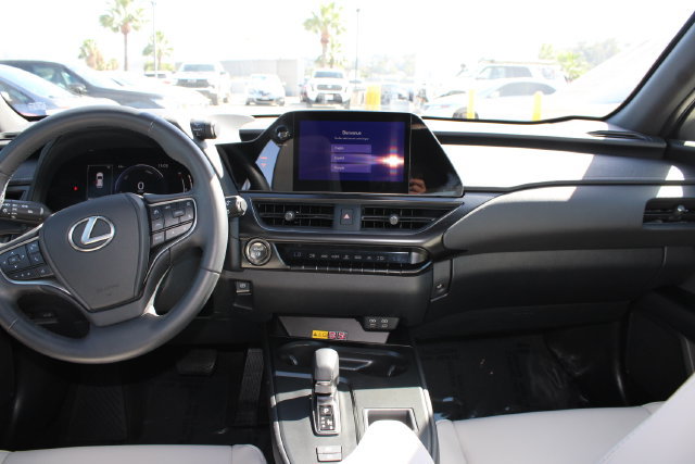 Certified 2025 Lexus UX 300h FWD image 10
