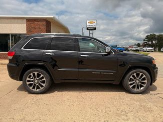 Used 2018 Jeep Grand Cherokee Overland w/ Jeep Active Safety Group image 1