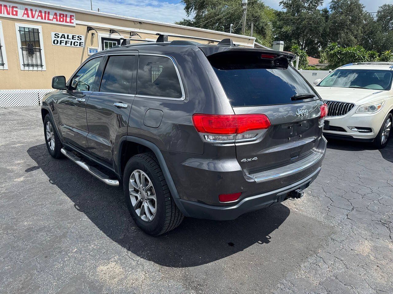 Used 2015 Jeep Grand Cherokee Limited w/ Trailer Tow Group IV AWD/4WD image 6