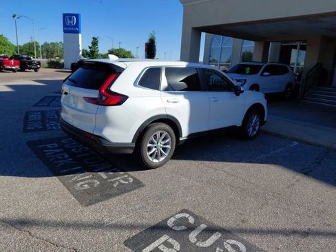 Used 2024 Honda CR-V EX-L image 2