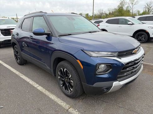 Certified 2023 Chevrolet TrailBlazer LT w/ Convenience Package FWD image 1