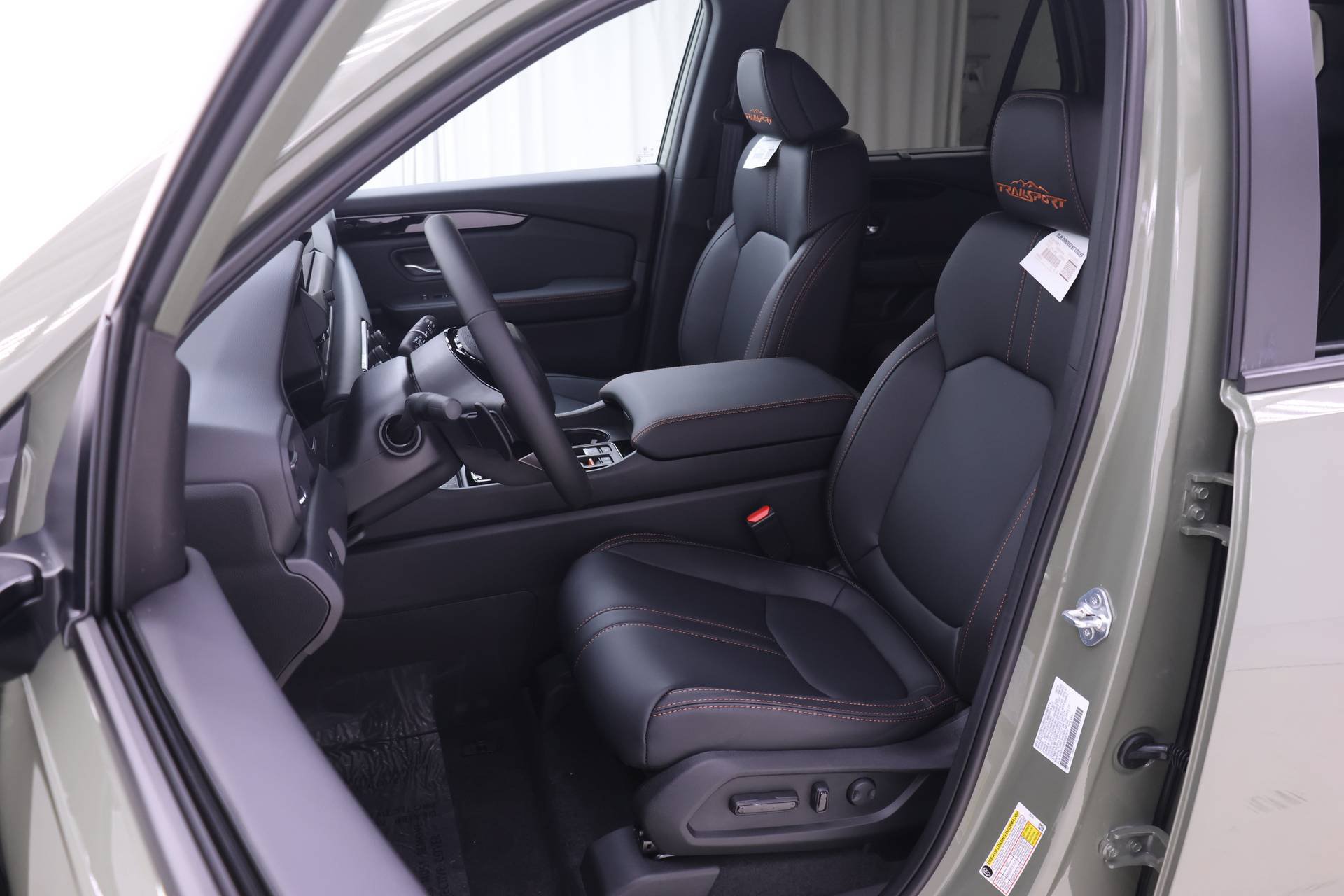 New 2026 Honda Pilot TrailSport image 4