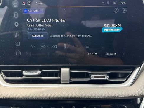 Used 2025 Chevrolet Equinox LT w/ Convenience Package II FWD image 14