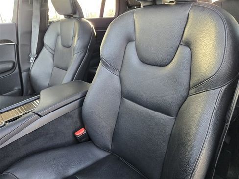 Used 2019 Volvo XC90 T6 Momentum w/ Advanced Package image 15