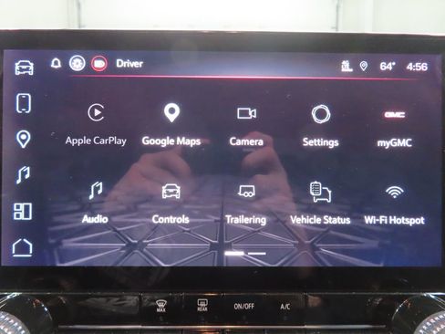 Used 2025 GMC Canyon Elevation image 17