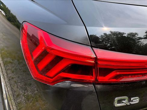Used 2025 Audi Q3 2.0T Premium AWD/4WD image 29