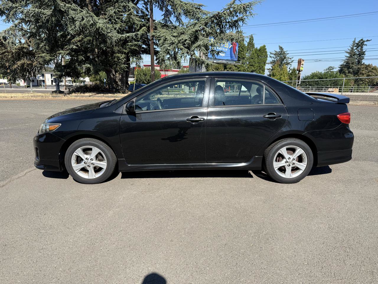 Used 2011 Toyota Corolla S FWD image 2