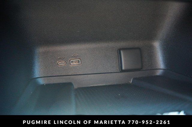 Used 2025 Chevrolet Traverse LT w/ Sun and Wheel Package FWD image 23