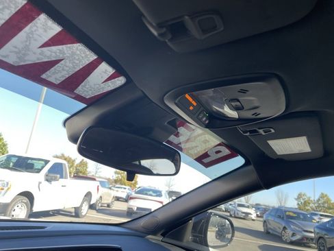 Used 2024 Buick Envista Sport Touring w/ Convenience I Package image 21