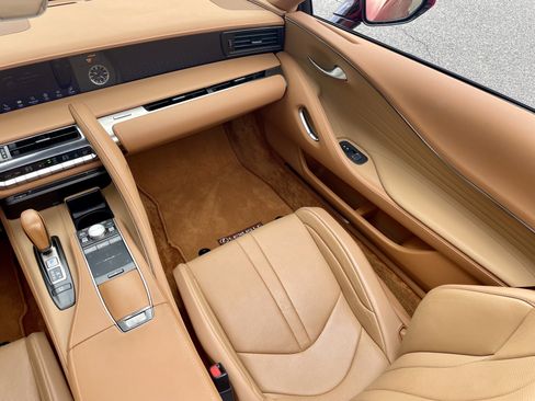 Used 2021 Lexus LC 500 Convertible w/ Cold Area Package image 17