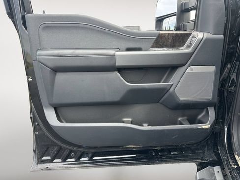 Used 2025 Ford F250 Lariat w/ Lariat Ultimate Package AWD/4WD image 27