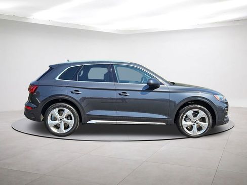 Used 2021 Audi Q5 2.0T Premium Plus w/ Premium Plus Package AWD/4WD image 8