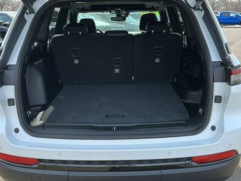 Used 2023 Jeep Grand Cherokee Altitude image 25