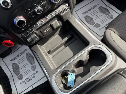 Used 2020 GMC Sierra 1500 Elevation w/ Elevation Value Package image 29