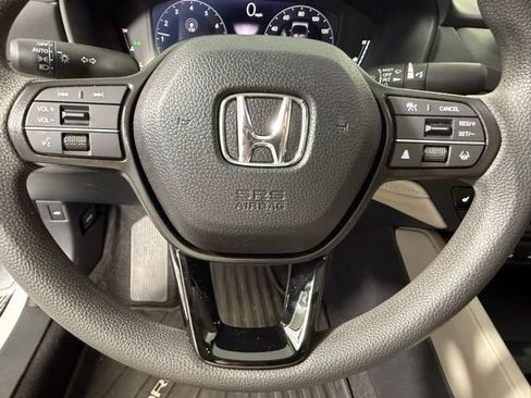 Used 2025 Honda Accord SE image 18