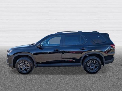 New 2026 Honda Pilot TrailSport image 2