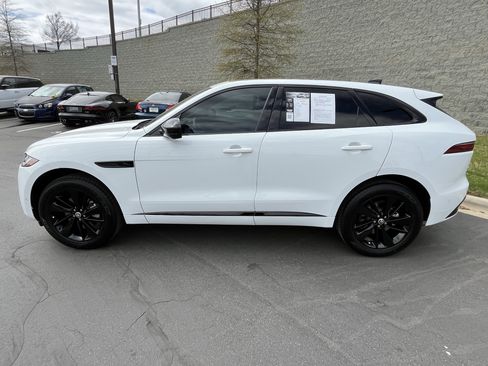 Certified 2025 Jaguar F-PACE R-Dynamic S AWD/4WD image 4