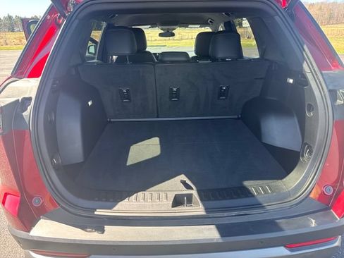 Used 2026 Chevrolet Equinox LT w/ Convenience Package II AWD/4WD image 27