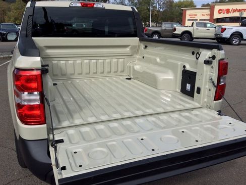 New 2025 Ford Maverick XLT w/ Equipment Group 302A image 25