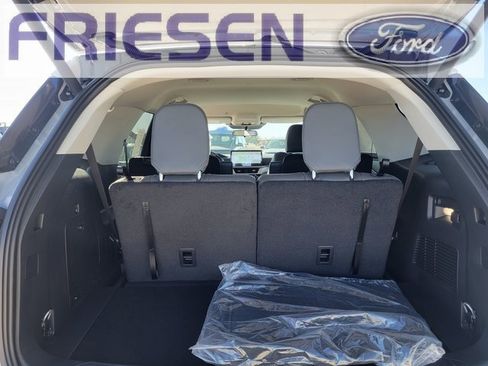 New 2026 Ford Explorer Active w/ Active Comfort Package image 25