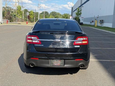 Used 2018 Ford Taurus SHO w/ Sho Performance Package AWD/4WD image 7