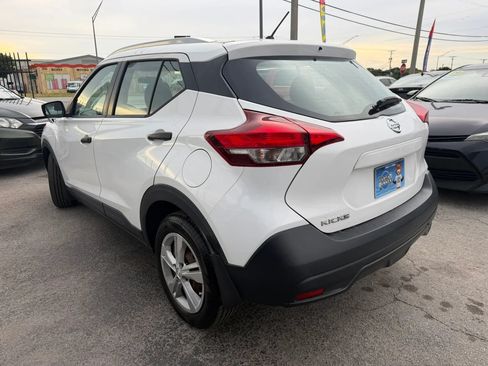 Used 2018 Nissan Kicks S FWD image 6