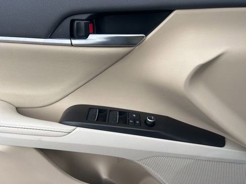 Used 2024 Toyota Camry XLE w/ Cold Weather Package image 25