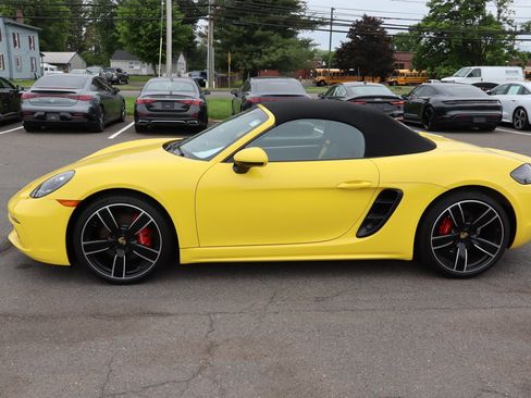 Used 2023 Porsche 718 Boxster S RWD image 8