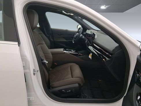 New 2026 BMW 530i 530i w/ Executive Package image 30