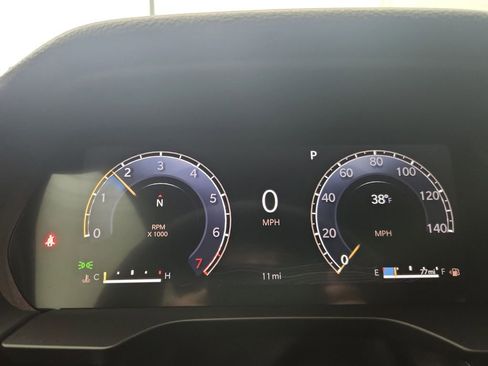 New 2025 Jeep Grand Cherokee L Laredo image 23