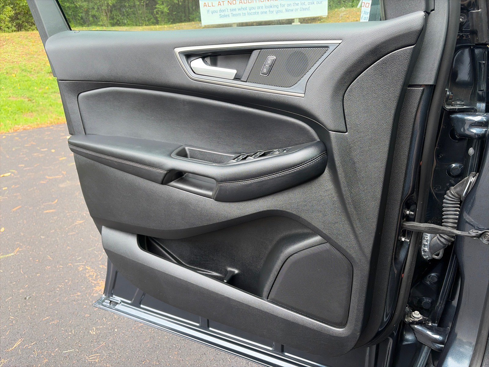 Used 2024 Ford Edge SEL w/ Convenience Package AWD/4WD image 14