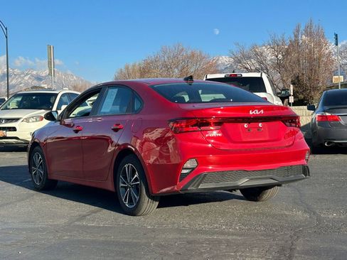 Used 2024 Kia Forte LXS w/ LXS Technology Package image 6