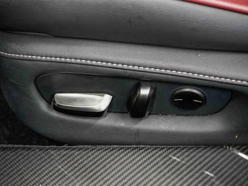 Used 2018 Lexus LC 500 Coupe image 19