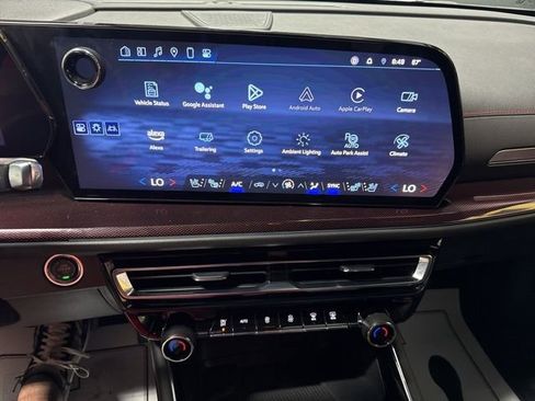 Used 2024 Chevrolet Traverse RS w/ LPO, Floor Liner Package image 9