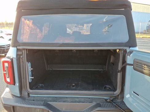 Used 2022 Ford Bronco Badlands image 28