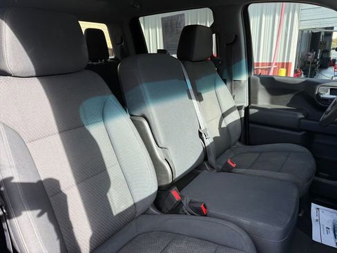 Used 2019 Chevrolet Silverado 1500 Custom w/ Custom Value Package image 16